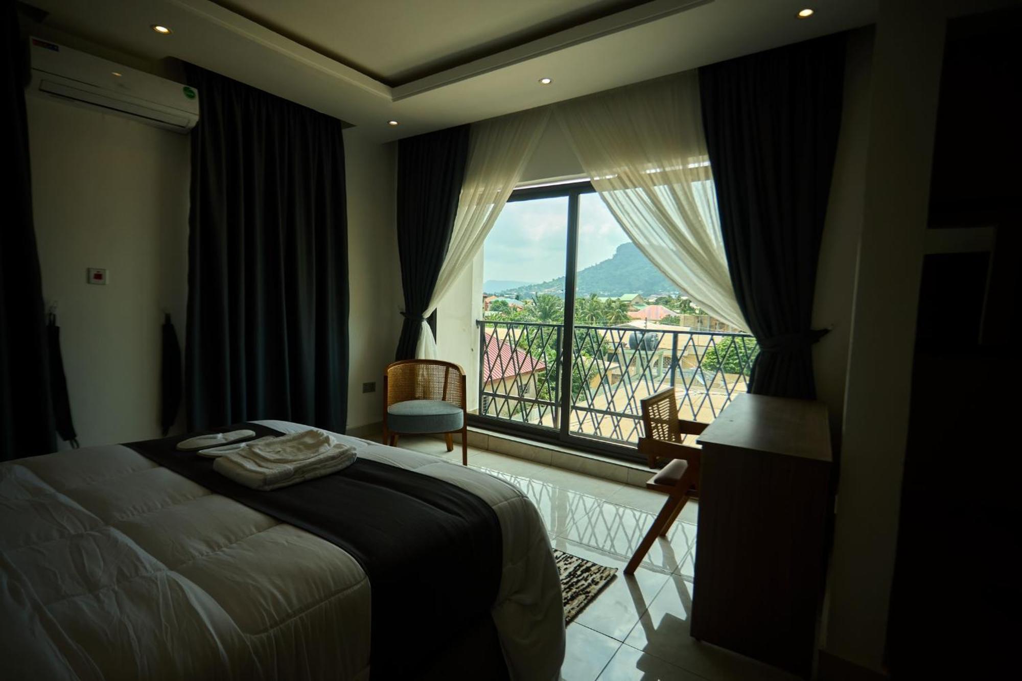 Aiden Homes And Apartments Hotel Koforidua Eksteriør billede