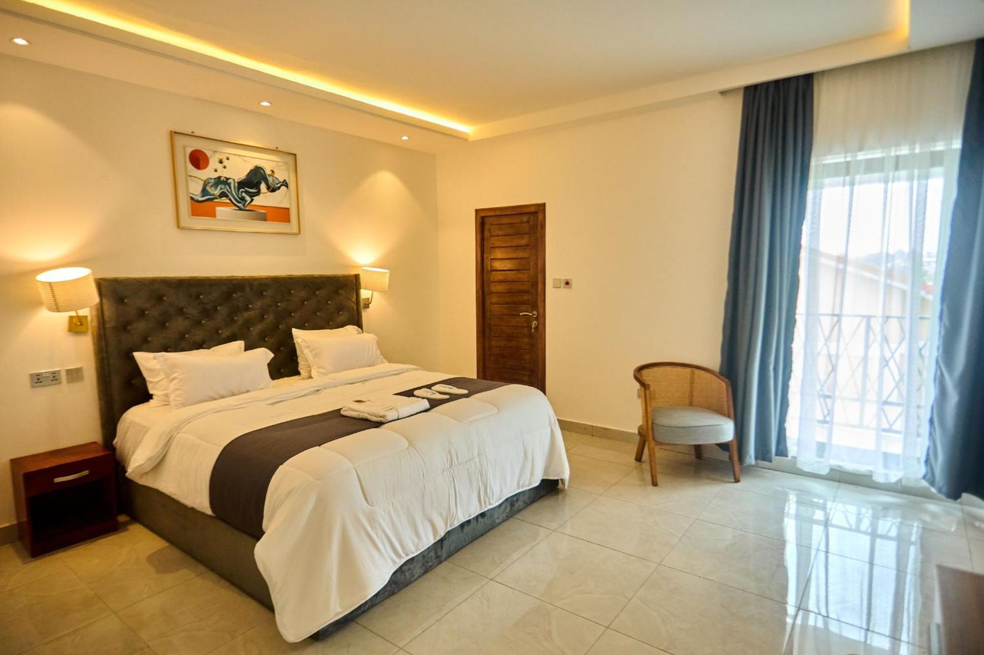 Aiden Homes And Apartments Hotel Koforidua Eksteriør billede