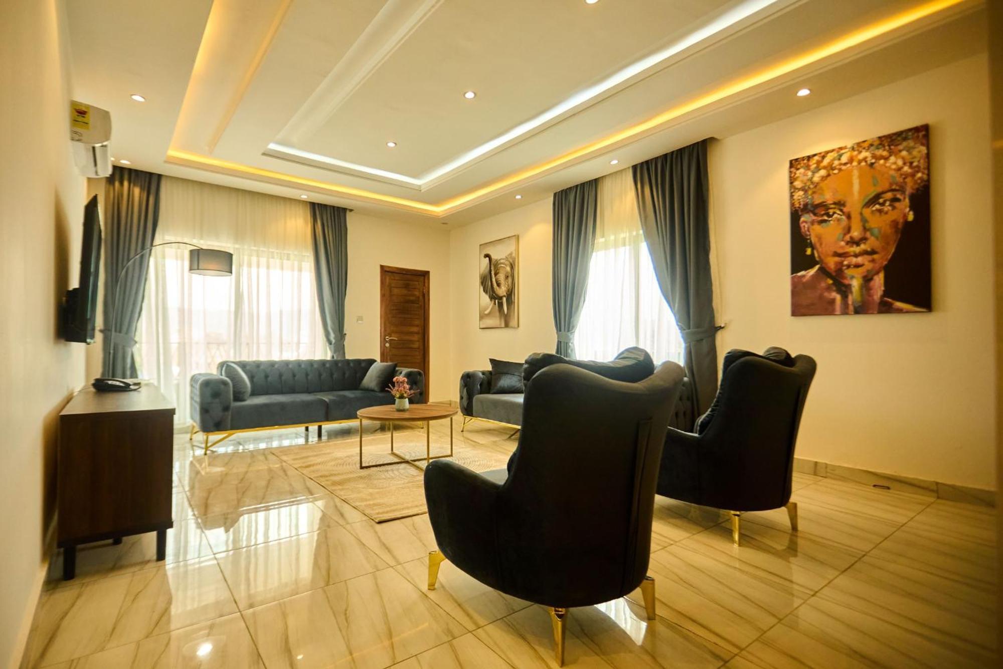 Aiden Homes And Apartments Hotel Koforidua Eksteriør billede