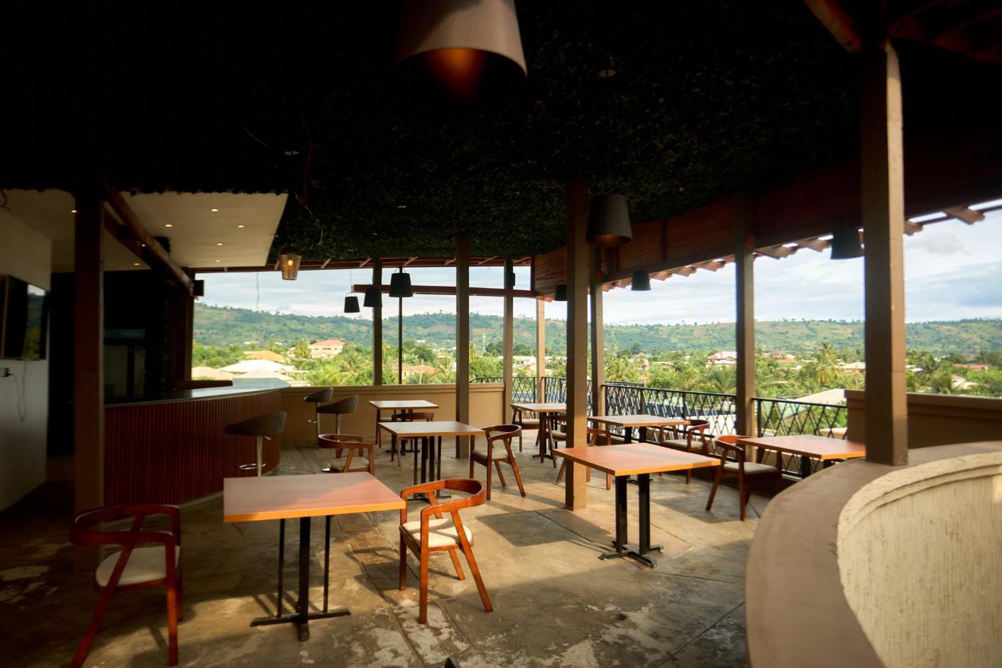 Aiden Homes And Apartments Hotel Koforidua Eksteriør billede