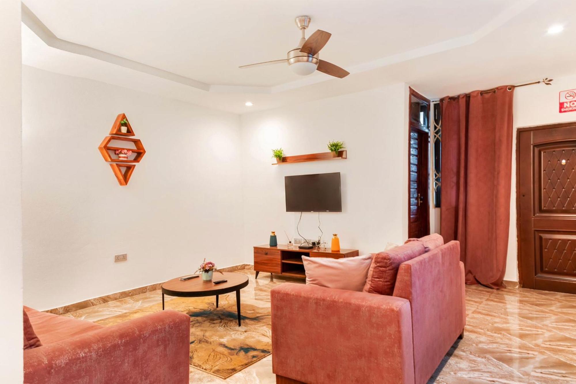 Aiden Homes And Apartments Hotel Koforidua Eksteriør billede