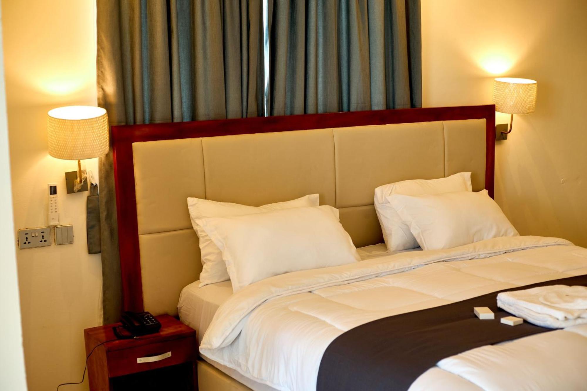 Aiden Homes And Apartments Hotel Koforidua Eksteriør billede
