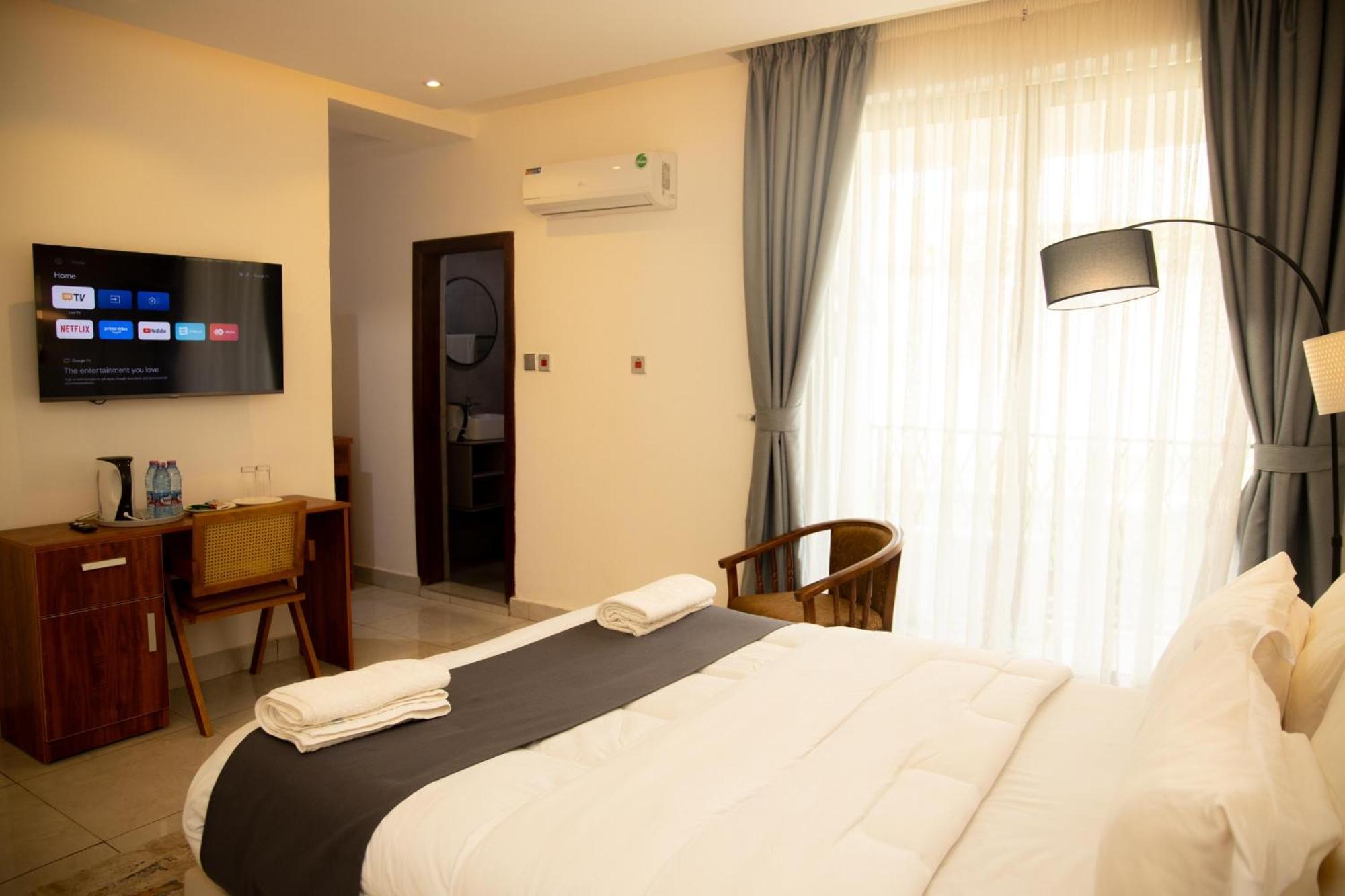 Aiden Homes And Apartments Hotel Koforidua Eksteriør billede