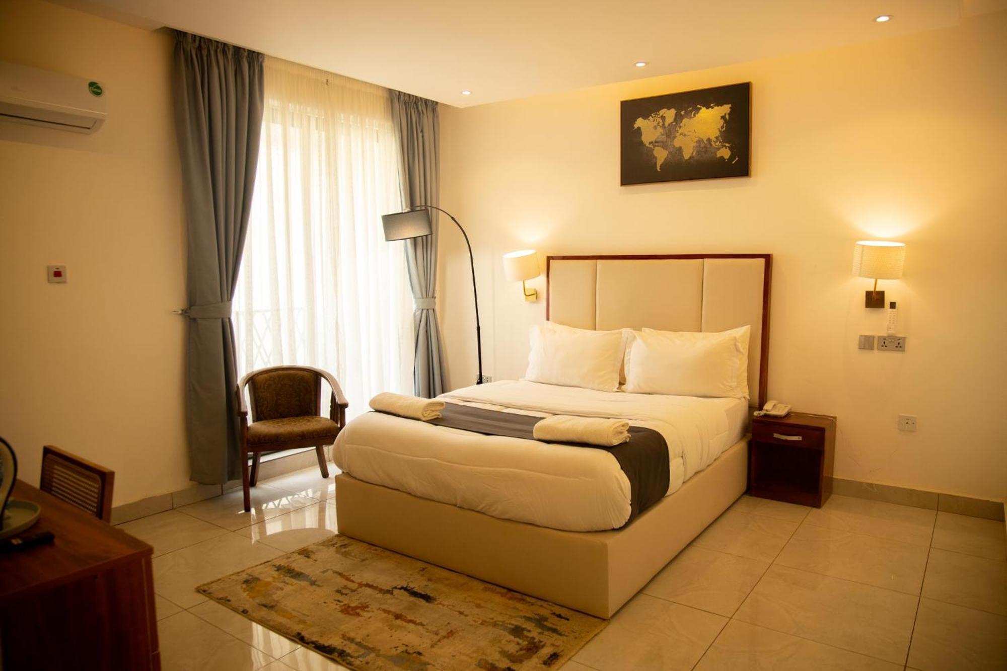 Aiden Homes And Apartments Hotel Koforidua Eksteriør billede