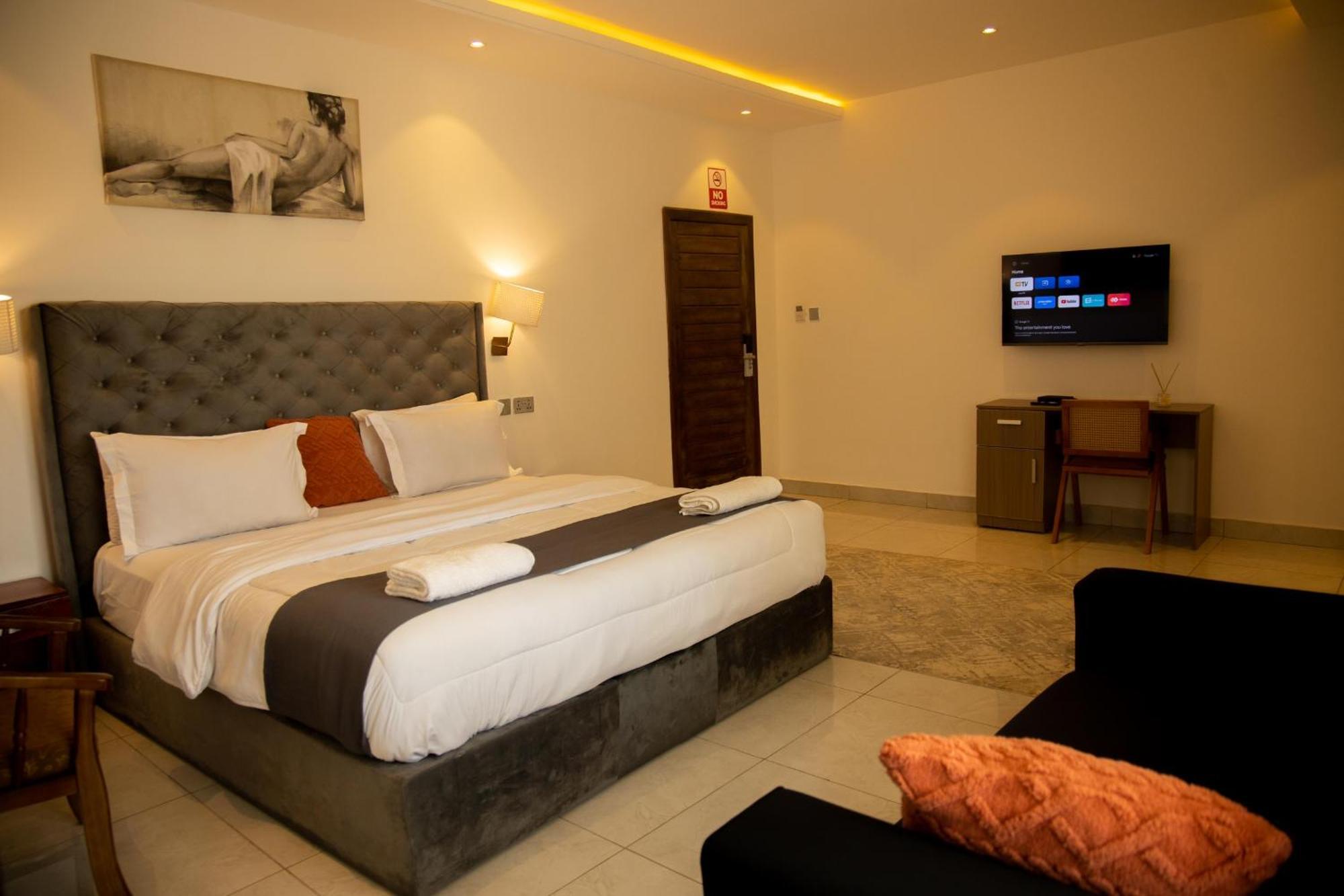 Aiden Homes And Apartments Hotel Koforidua Eksteriør billede