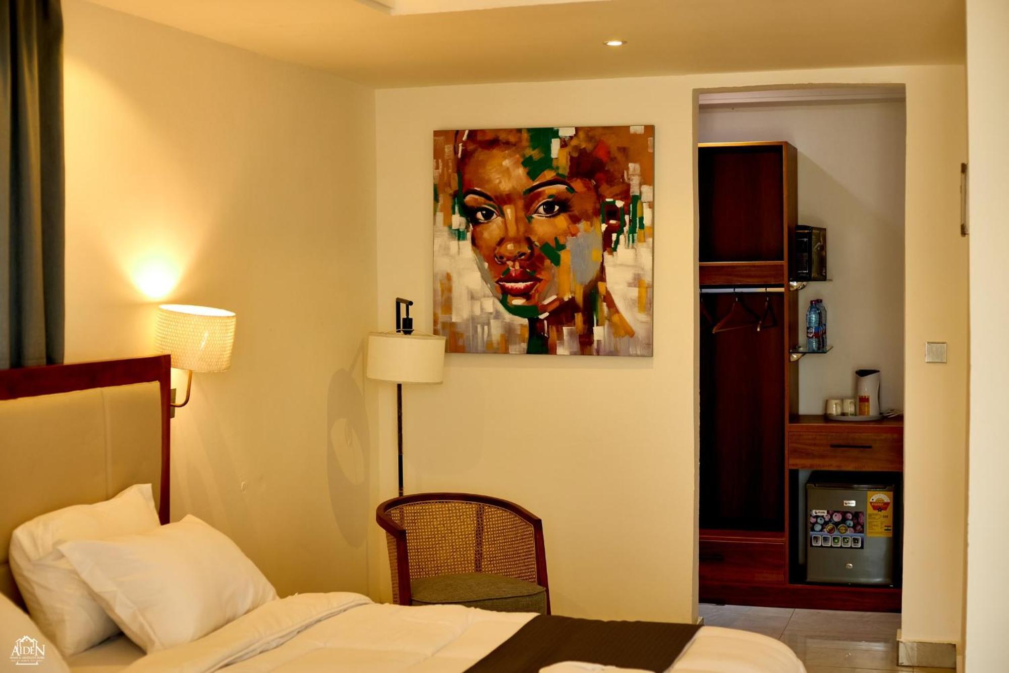 Aiden Homes And Apartments Hotel Koforidua Eksteriør billede