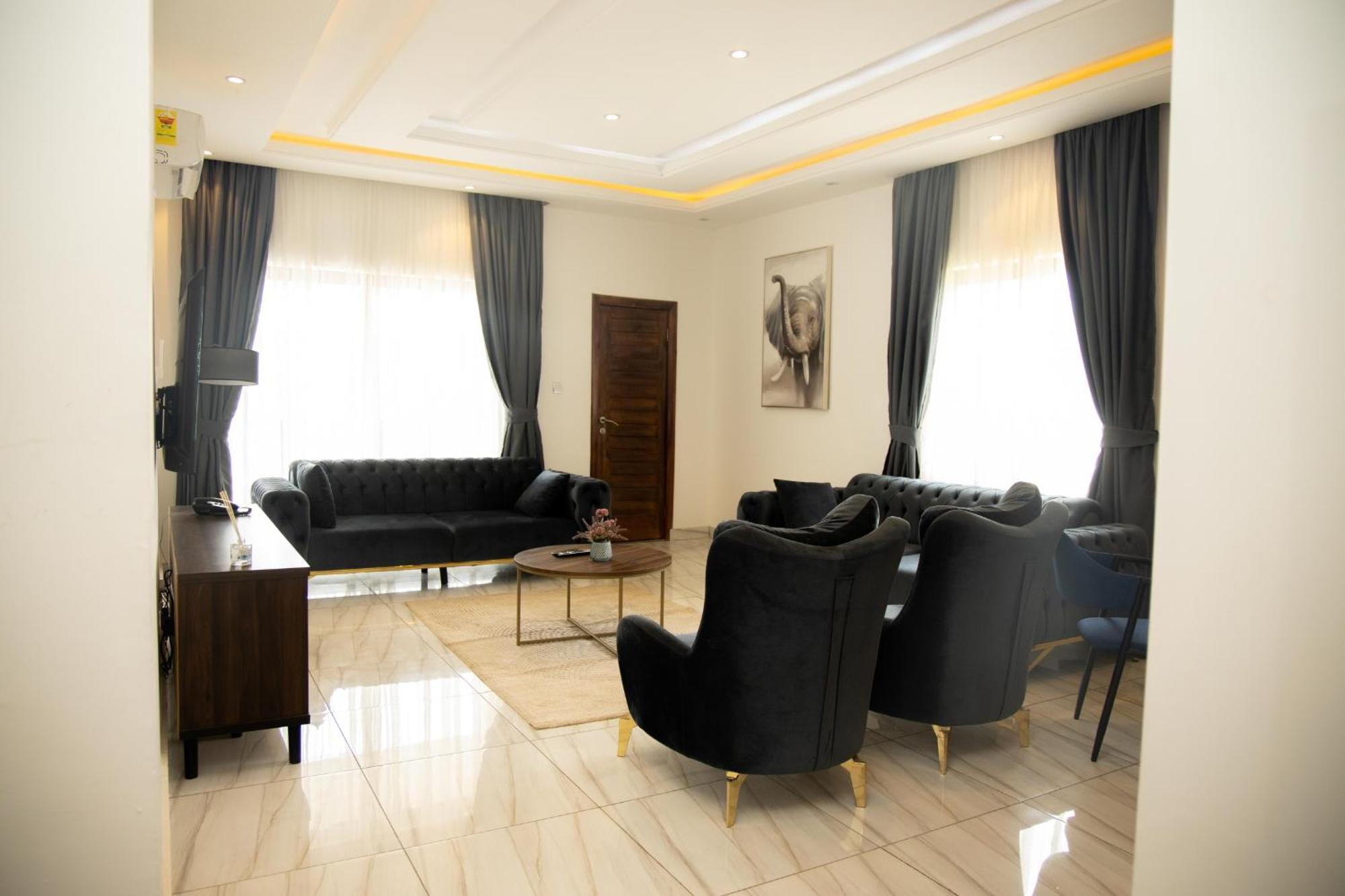 Aiden Homes And Apartments Hotel Koforidua Eksteriør billede