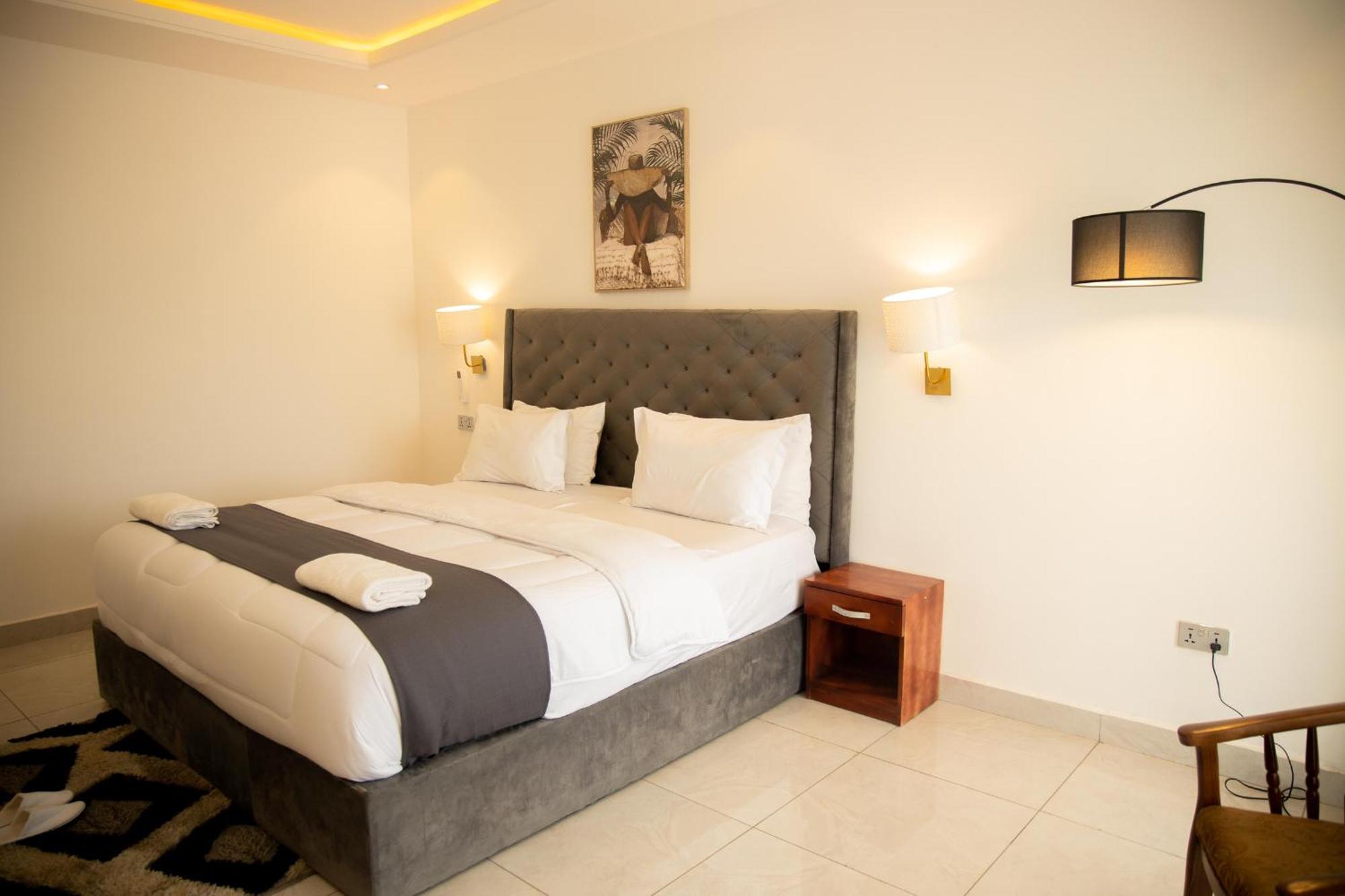 Aiden Homes And Apartments Hotel Koforidua Eksteriør billede